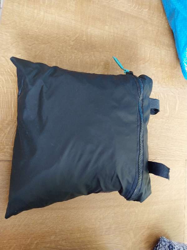 Regnplast fyrir vagn