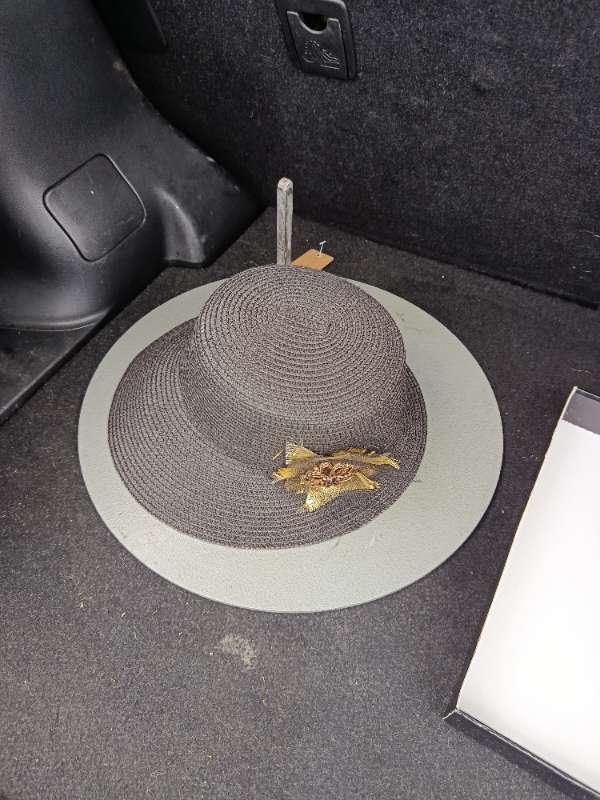 ladies' hat