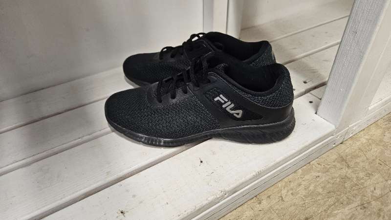 Fila skór svartir nánast ónotaðir
