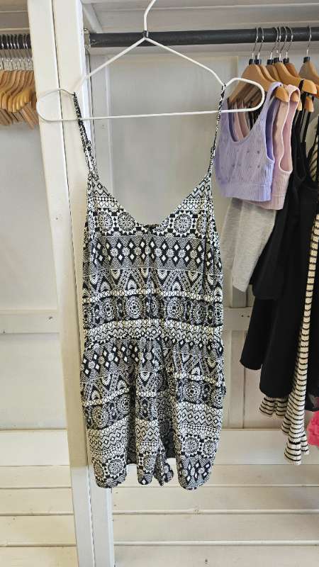 H&M samfestingur sv/hv