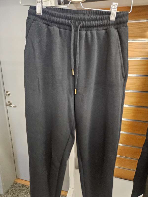 Athlecia joggingbuxur svartar