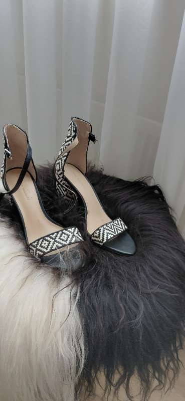 ZARA BASIC