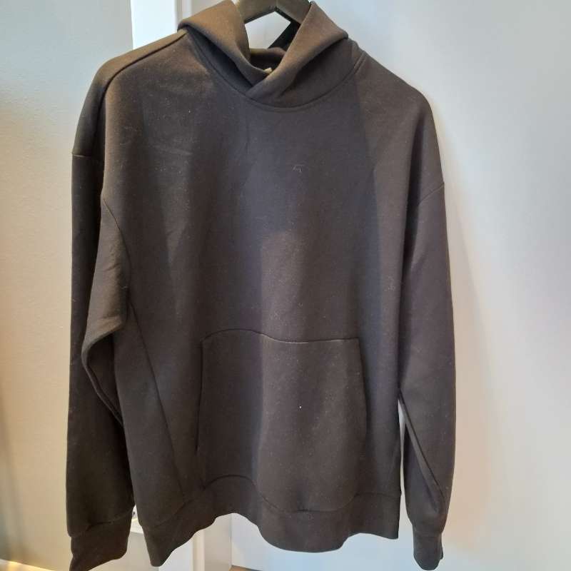 Hettupeysa svört H&M