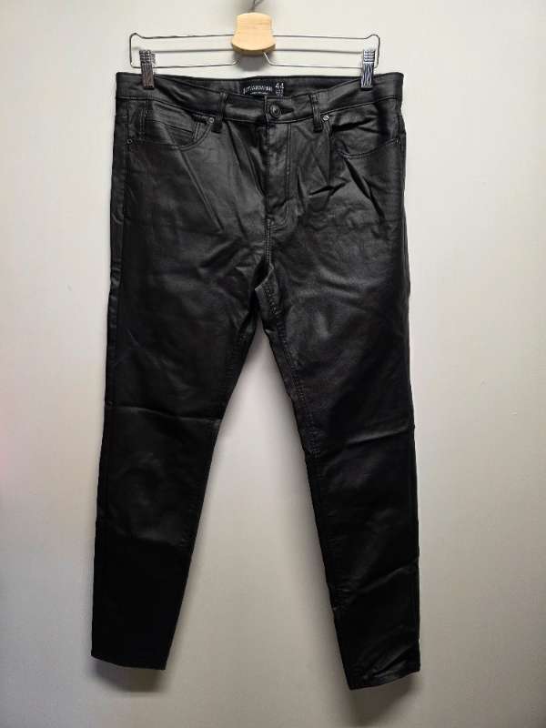 Stradivarius pleðurbuxur