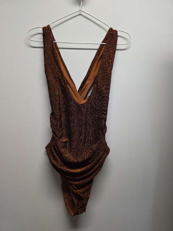 Sundbolur glimmer appelsínugulur