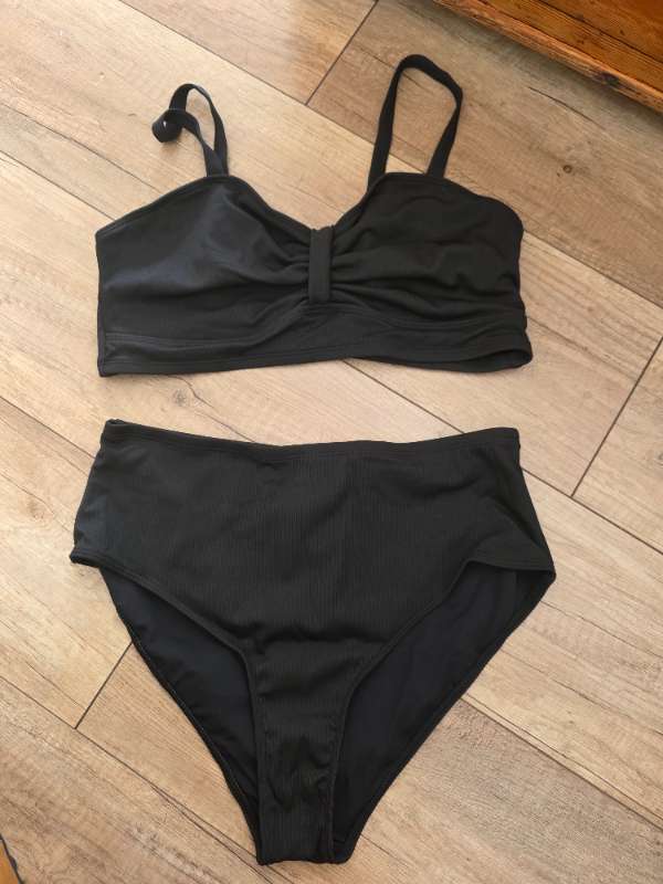 Bikini svart NÝTT