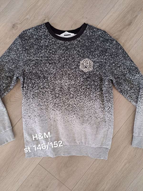 H&M peysa NYC