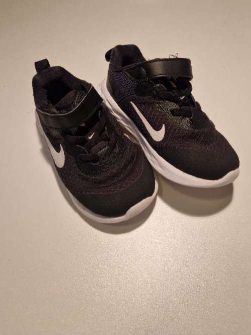 Svartir Nike skór
