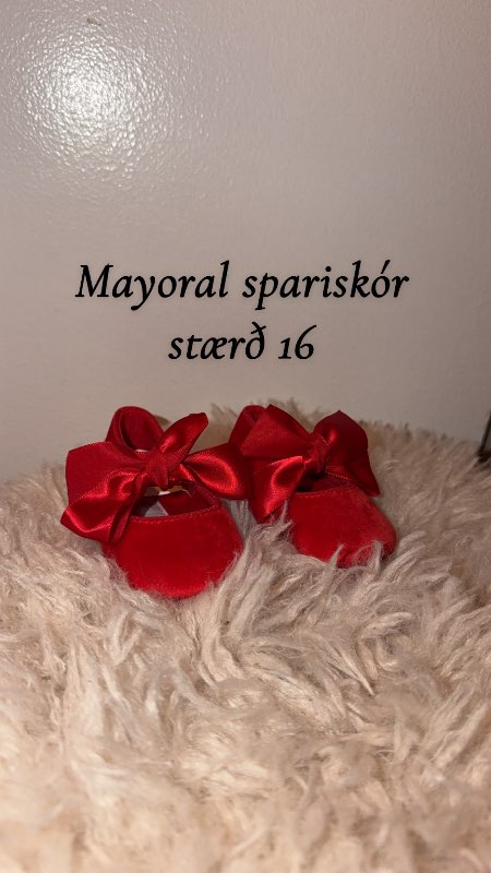 Rauðir Mayoral skór með slaufu
