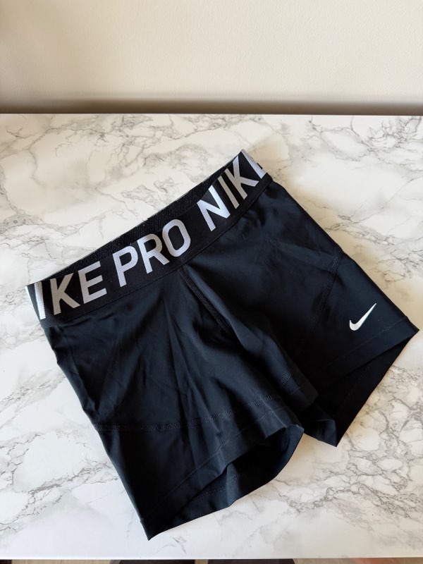 Nike pro stuttbuxur