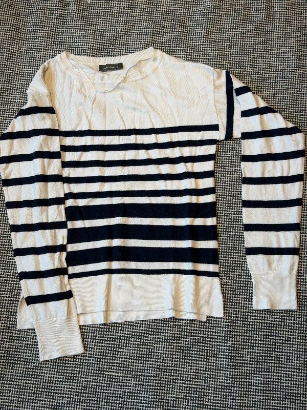 Blue/white jersey