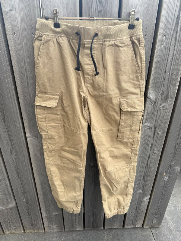 HM beige cargo buxur