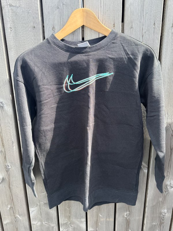 Nike peysa
