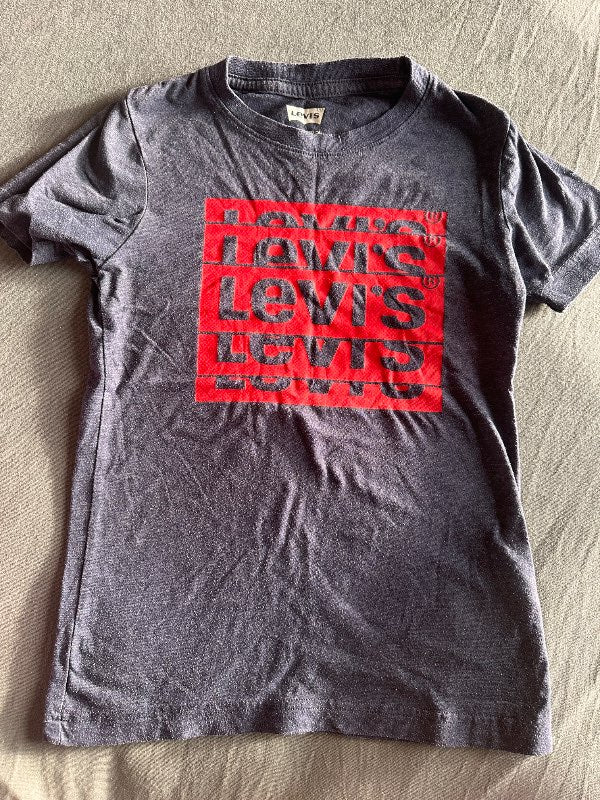 Levis bolur st 7/8 ára