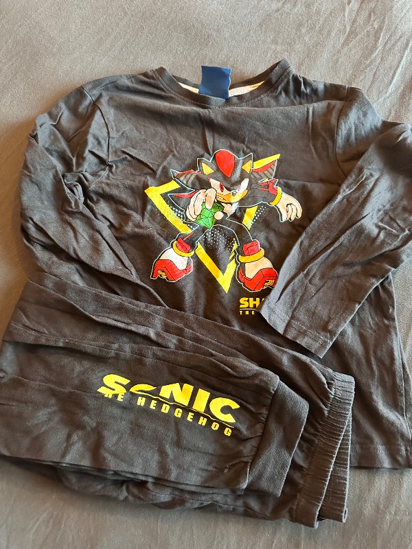 Sonic náttföt st 128 svört