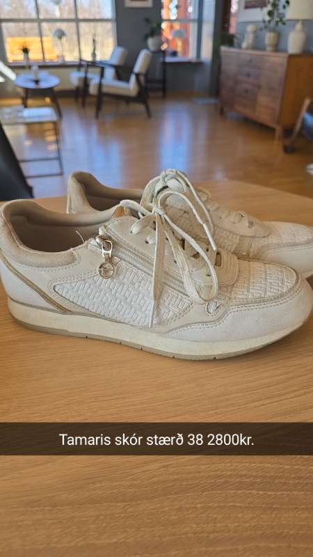 Skór
