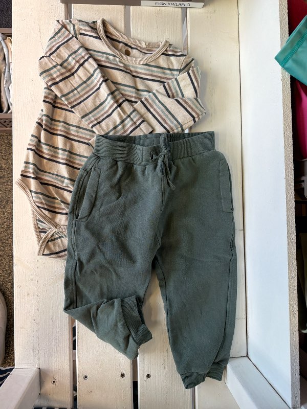 EnFant sett samfella og buxur, beige/grænt