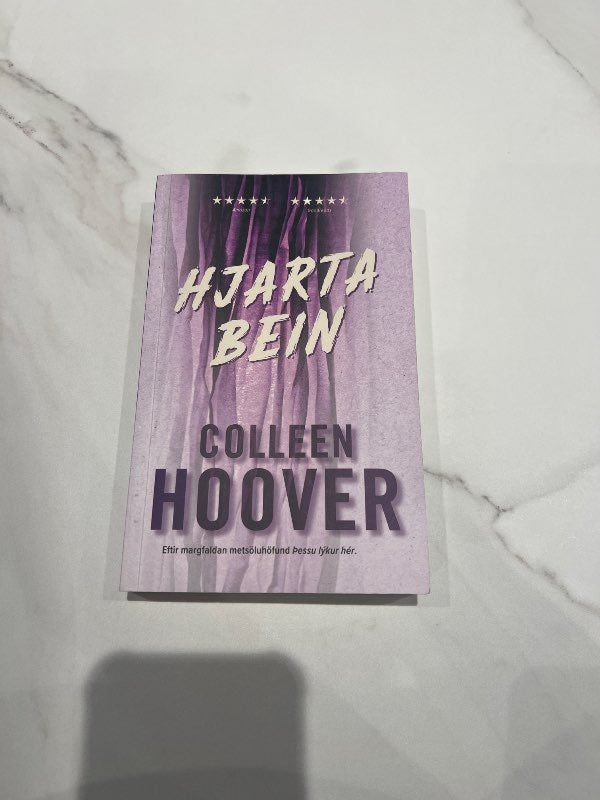 Hjartabein eftir Colleen Hoover