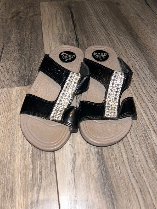 Sandalar