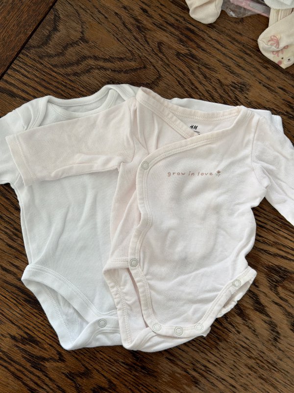 Baby long sleeve bodysuit