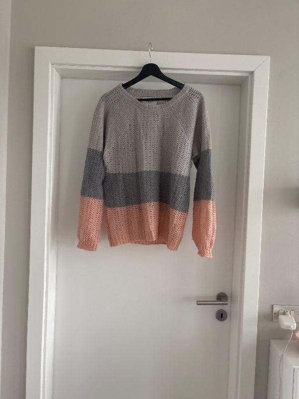 Pulz prjónuð peysa