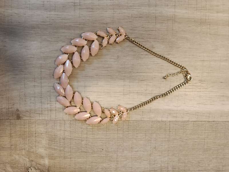 necklace pink