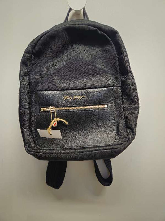 Tommy Hilfiger taska