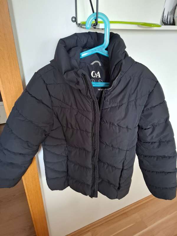 Úlpa svört H&M