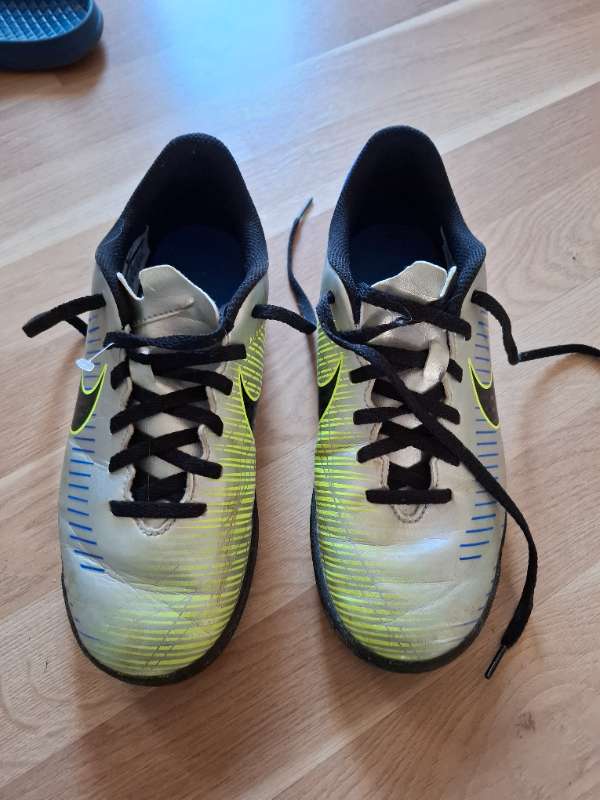 Nike innanhúss fótboltaskót