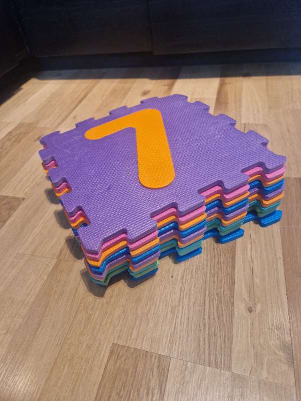 Floor puzzle numbers