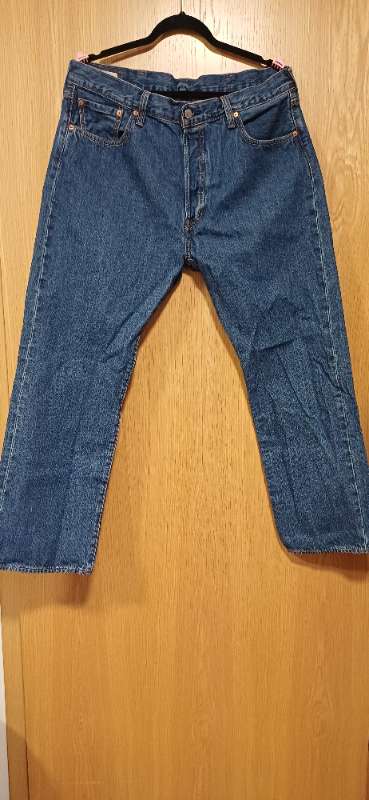 Levi's gallabuxur dökkar