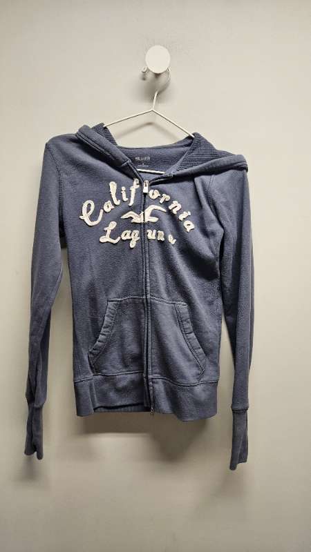 Hollister hettupeysa blá