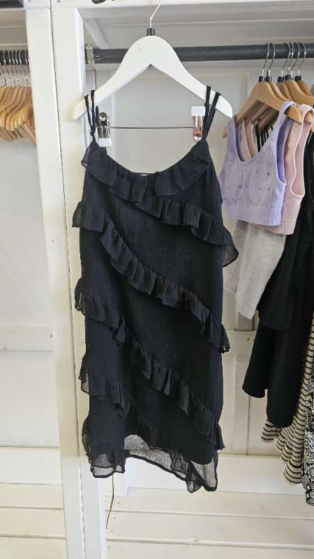 Gina Tricot kjóll svartur