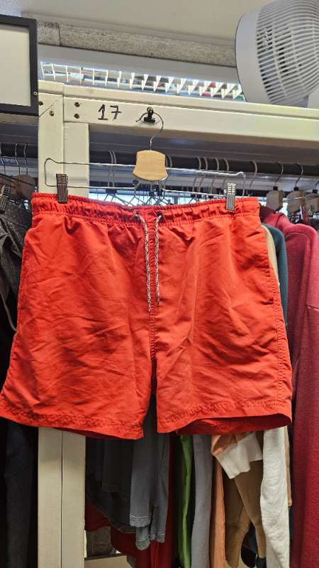 Primark stuttbuxur rauðar