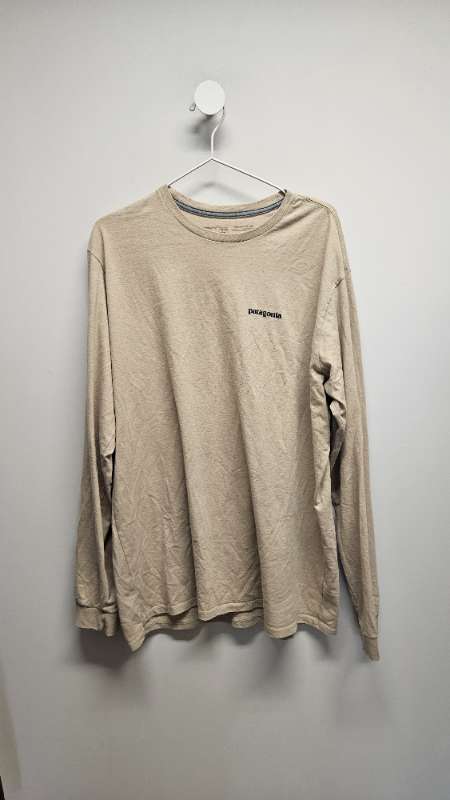 Patagonia peysa drapp