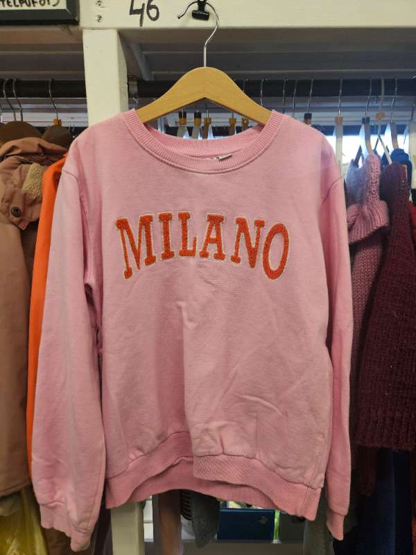 VRS peysa bleik Milano