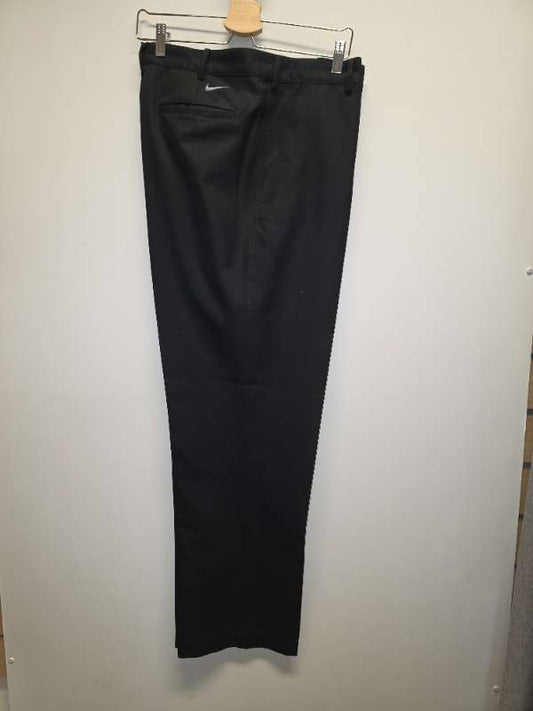 Nike buxur svartar