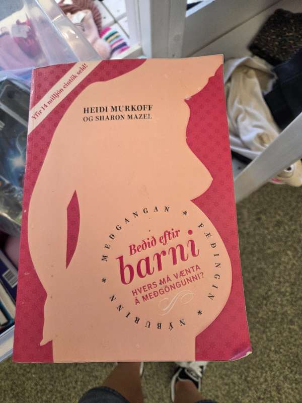 Bók beðið eftir barni