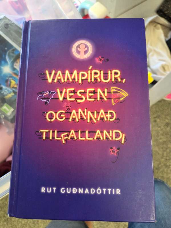 Bók vampírur,vesen og annað tilfallandi