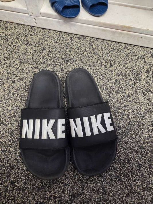 Nike inniskór