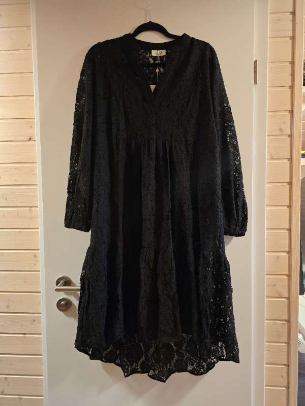 Love&divine svartur kjóll