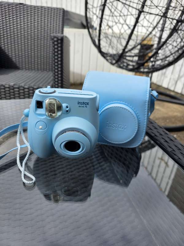 Instax myndavél blá