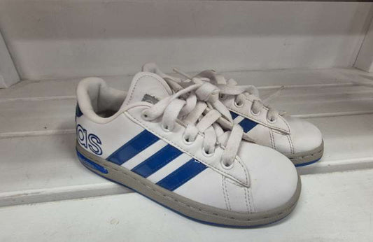 Þ Skór Adidas hvítir