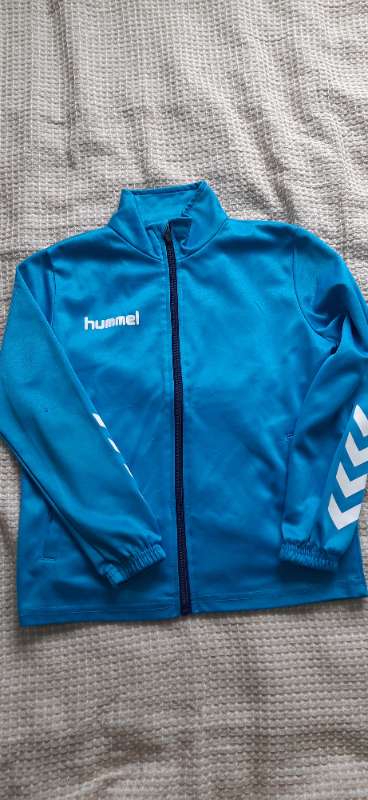 Peysa blàr hummel