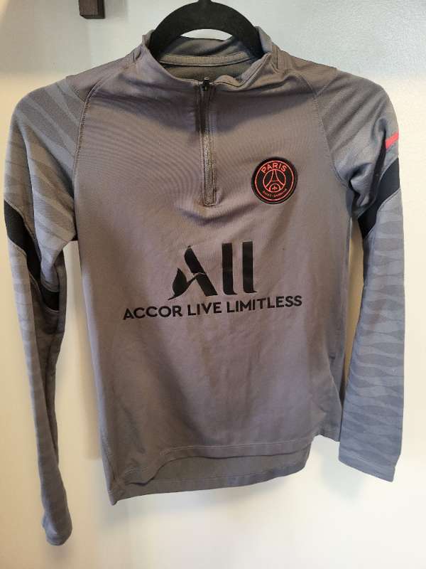 Nike PSG peysa