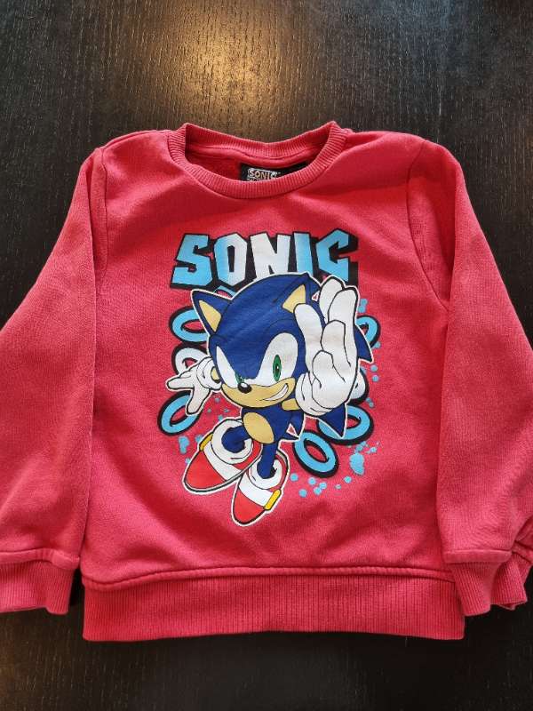 Peysa Sonic rauð