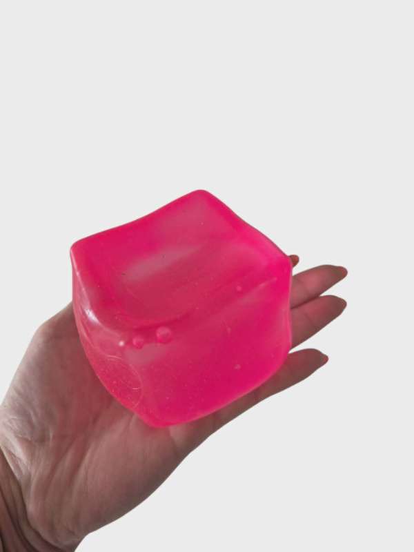Stress cube bleikur