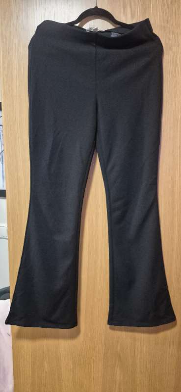 H&M flaired buxur