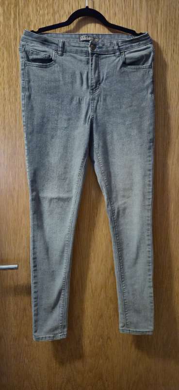 Gallabuxur gráar Denim & Co. gkk