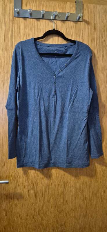Blár bolur v-neck C&A gkk